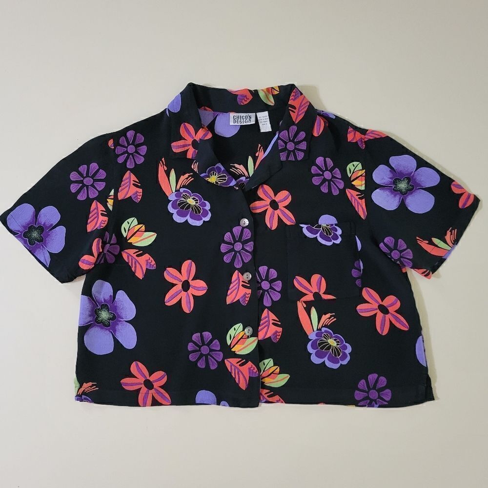 Chico's Hawaiian Print Black Cropped Button-Down Rayon Camp Shirt